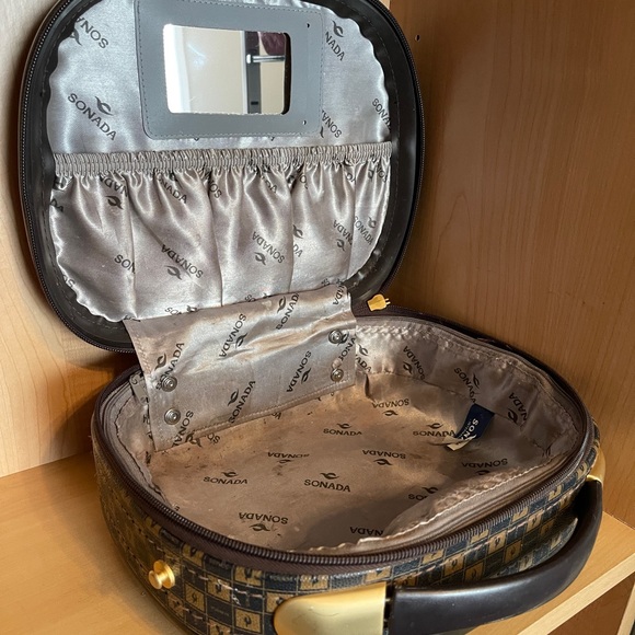 Sonada Bags Sonada International Luggage Co Logo Vintage Cosmetic